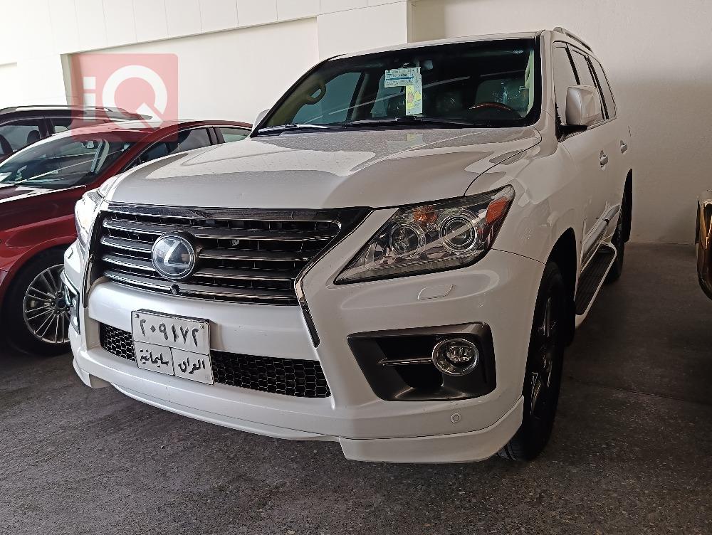 Lexus LX